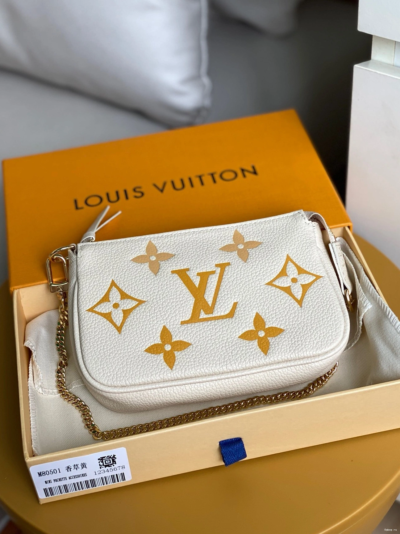 MINI VUITTON LOUIS POCHETTE ACCESSOIRES 0815